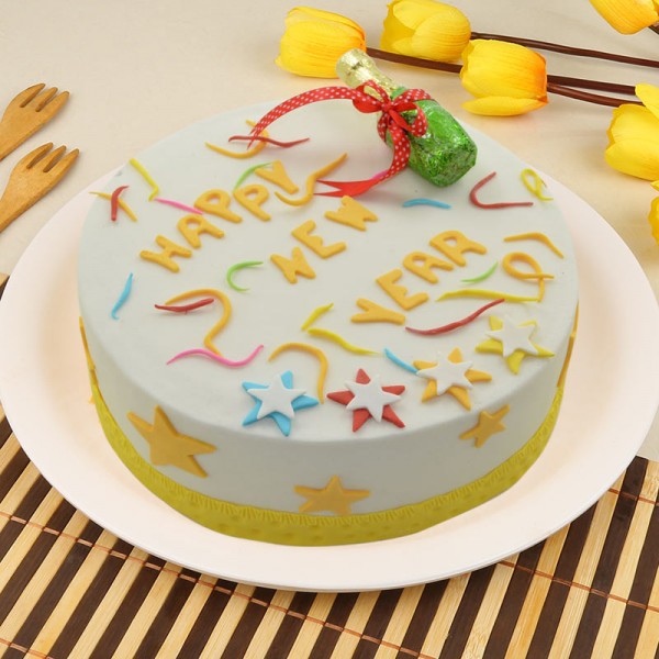 6 New Year Cakes to Make Your New Celebration Lit | Blog - MyFlowerTree