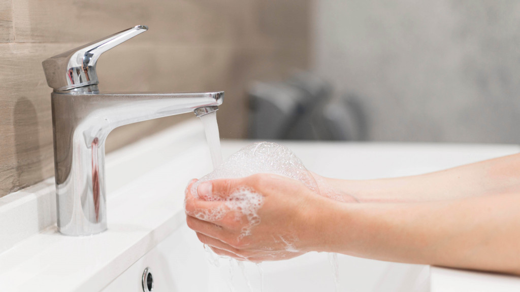 wash hands regularly