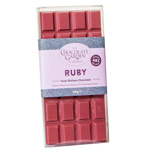 Бобы руби. Ruby какао Бобы. Рубиновый шоколад. Розовый шоколад. Ruby шоколад.