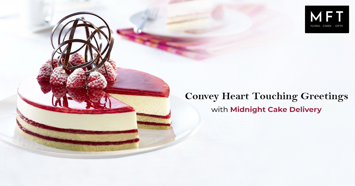 Convey heart touching greetings with midnight cake