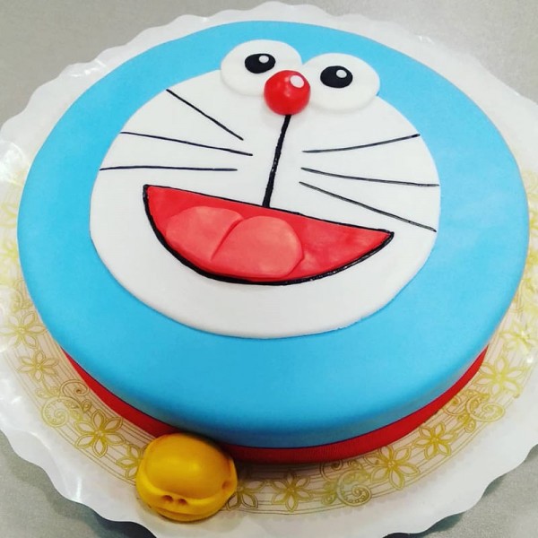 Cute Doraemon Cakes - Surprise your Little One in Gurgaon