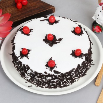 Black Forest Cake Half Kg