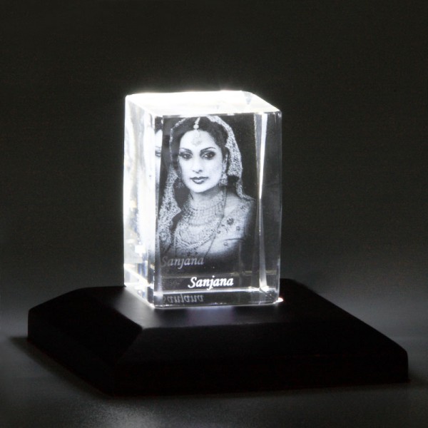 One 3D Crystal with Personalised Name and Photo Inside