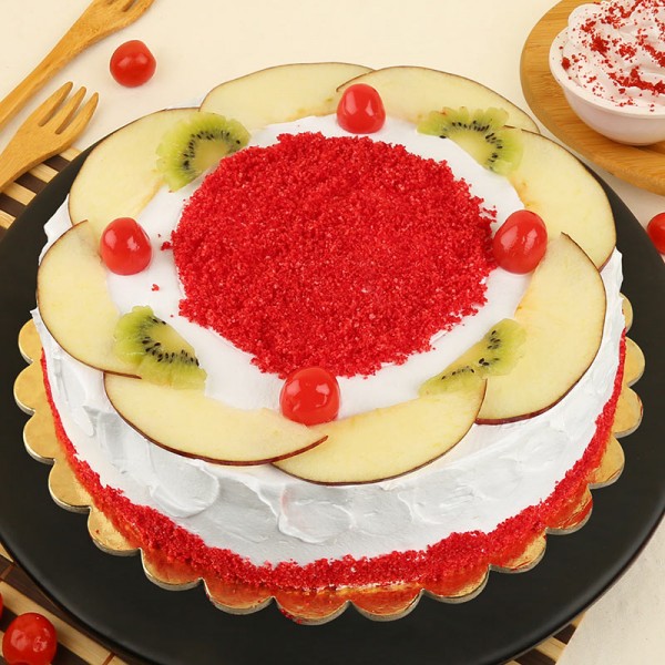 Half Kg Red Velvet Cream Fruit Cake