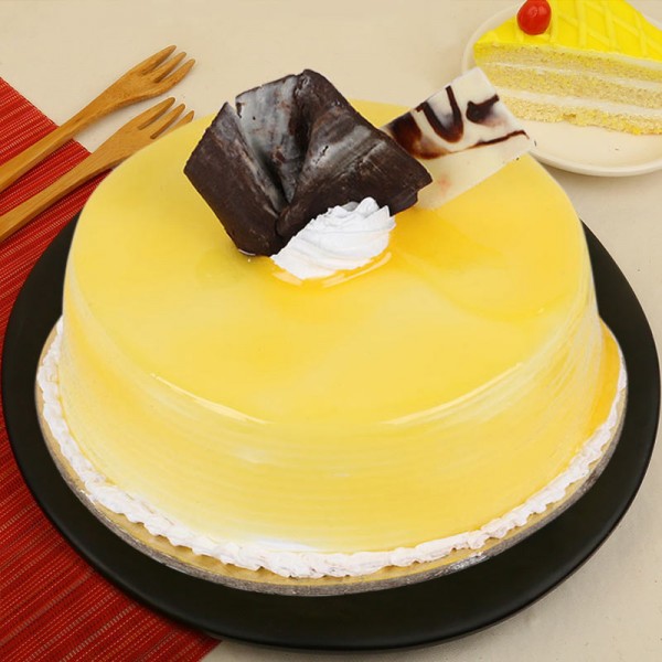 Half Kg Mango Cream Cake