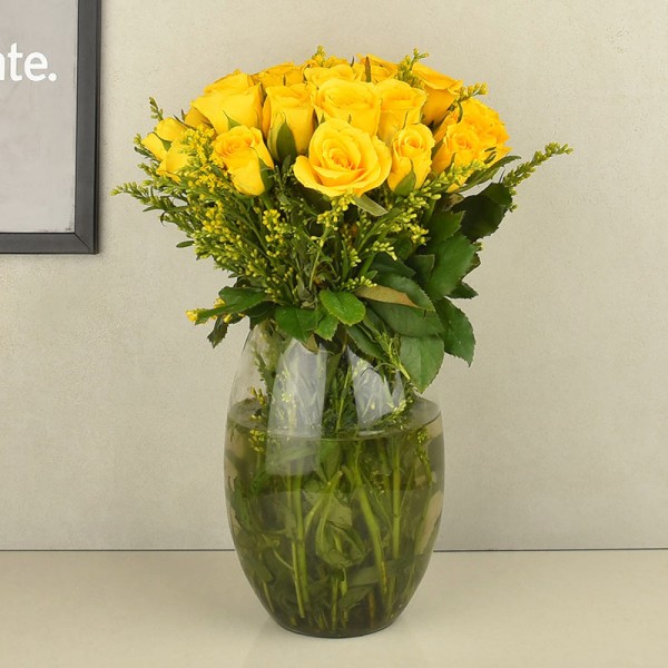 20 Yellow Roses in a Glass Vase