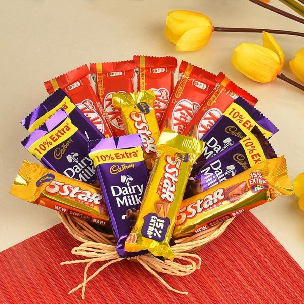 Chocolate Basket of 5 Kitkat (13.2 gm), 5 Dairy Milk (13.2 gm) and 4 five star (22.4 gm)