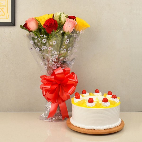Round Pineapple Cake with Colorful Roses