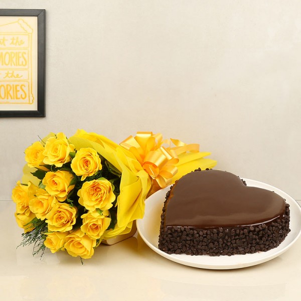 12 Yellow Roses with 1 Kg Heart-shaped Chocochip Chocolate Cake in Yellow Paper Packing