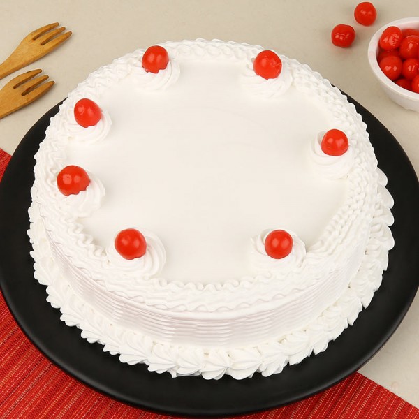 Buy/send White Forest Delight Cake order online in Vijayawada | CakeWay.in