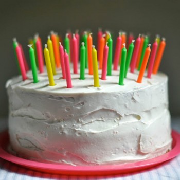 Half Kg Vanilla Cream Cake Descorated with Birthday Candles