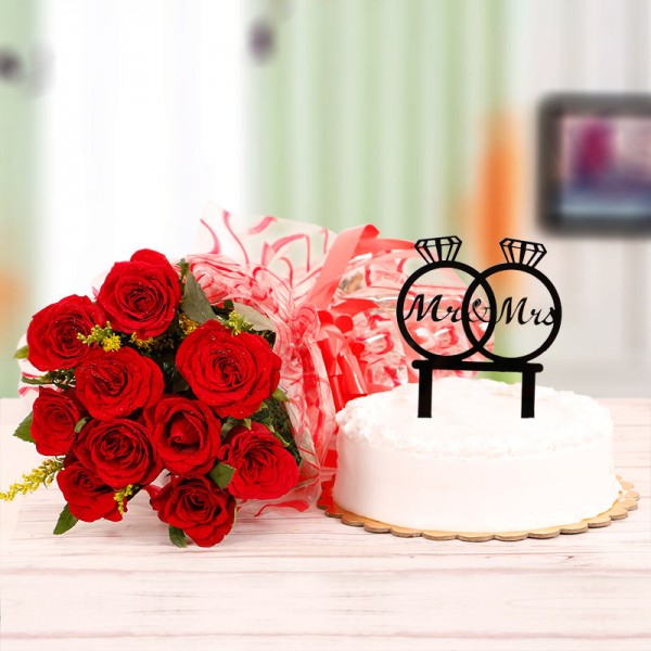 10 Red Roses with Half Kg Vanilla Cake