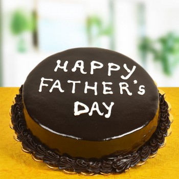 A Simple Father's Day Cake to Make Pop Proud | Wilton