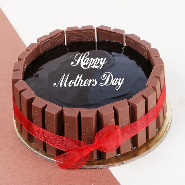 Half Kg KitKat Chocolate Cake for Mothers Day