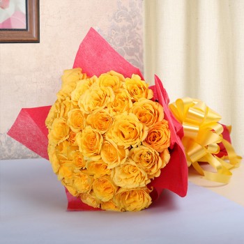 25 Yellow Roses in Paper Packing
