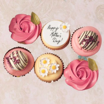 6 Mothers Day Vanilla Fondant Cupcakes