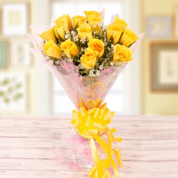  15 Yellow Roses