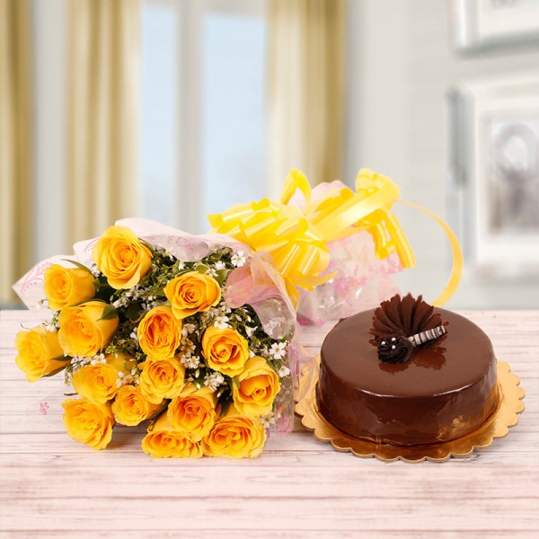 15 Yellow Roses with Half Kg Chocolate Cake