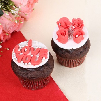 2 Designer Fondant Chocolate Cupcakes