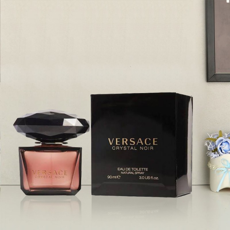 Versace Crystal Noir Perfume