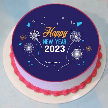2023 Strawberry New Year Cake