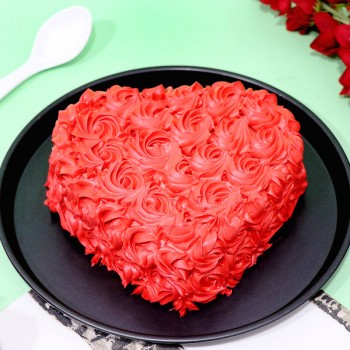 Heart Swirl Rose Cake