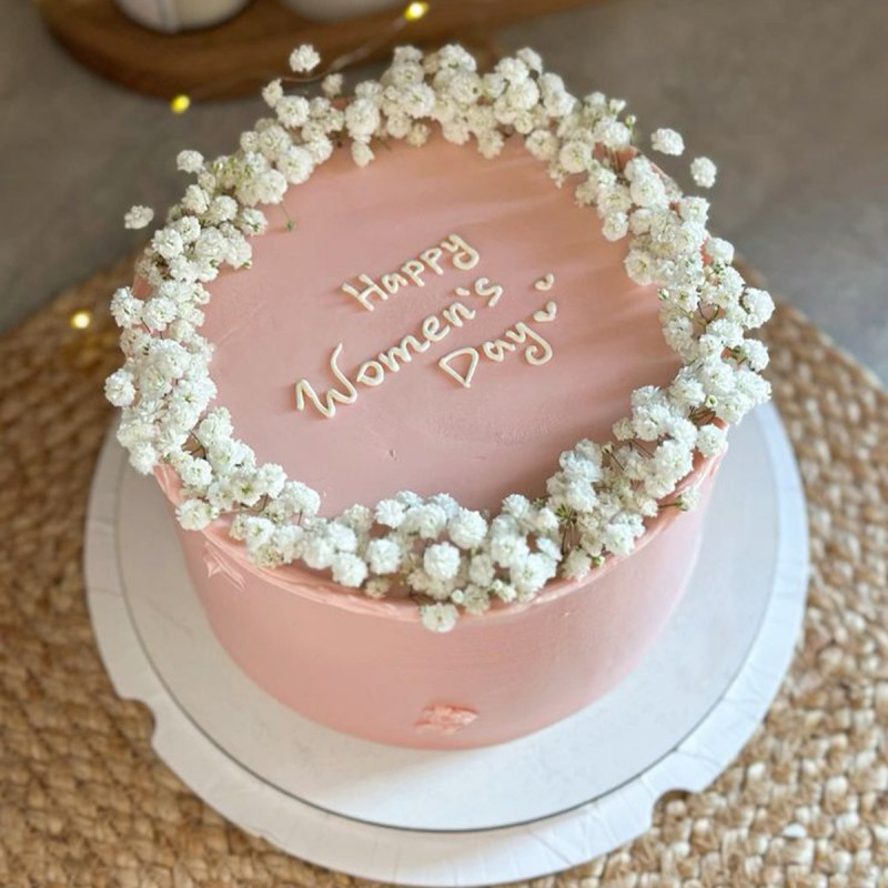 Gypso Topped Cake For Womens Day