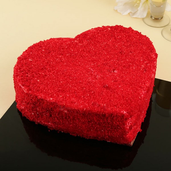 Half Kg Red Velvet Heart Shape Cream Cake