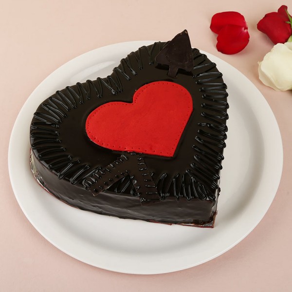 Heart Shaped Arrow Cake