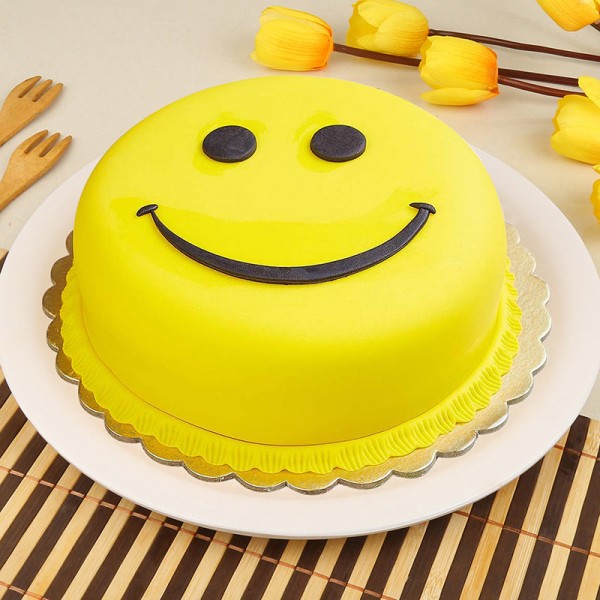 Smile Theme cake for a cute girl - Awesome cake creation | Facebook