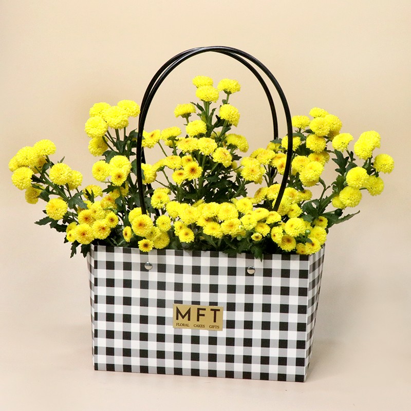 Luxury Floral Handbag Style