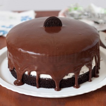 Half Kg Chocolate Oreo Cake