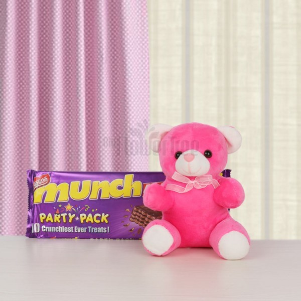Teddy Bear with Munch Chocolate Pack