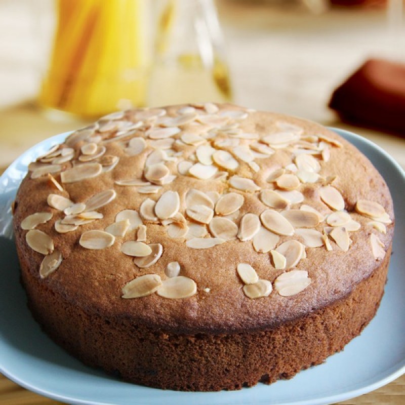 Half Kg Dry Almond Plum Cake
