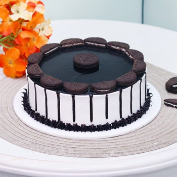 Oreo Vanilla Cream Cake Half Kg