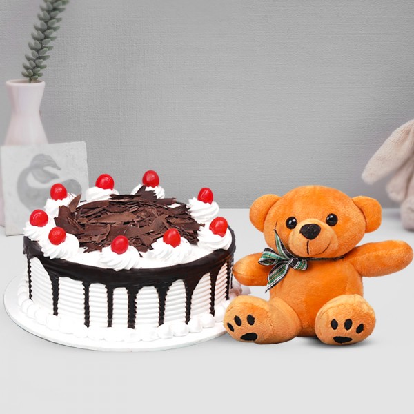 Perfect Love Expression Combo gifts-1 Kg Black forest cake, Mixed dry  fruit, teddy bear and pink ros | Pink rose cake, Rose cake, Pink roses