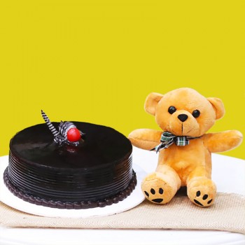 Half Kg Chocolate Cream Cake with Brown Teddy Bear (6 inches)