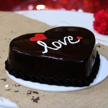 Half Kg Heart Shape Chocolate Cake