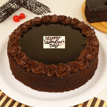 Half Kg Chocolate Cream Cake for Valentines Day