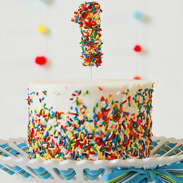 Half Kg Vanilla Birthday Designer Cake