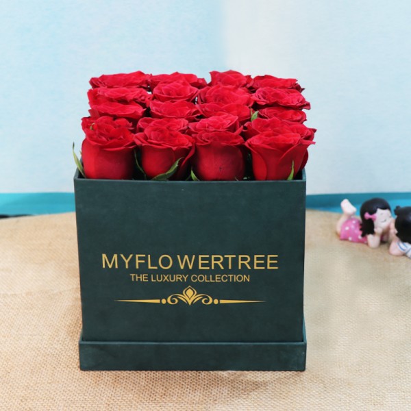 Luxury Rose Delight Box