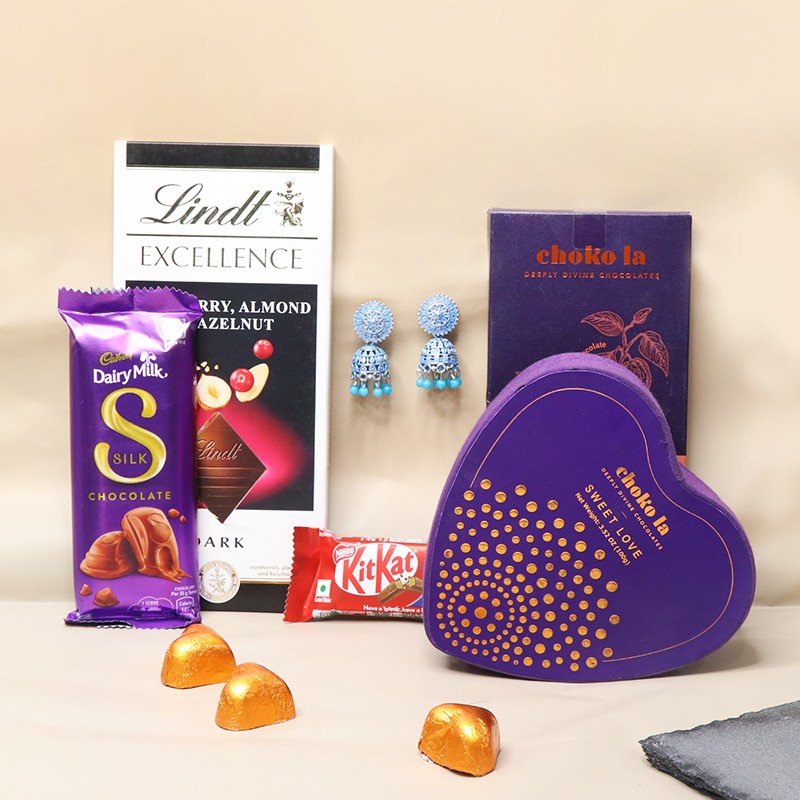 Fascinating Silk N Earrings Combo