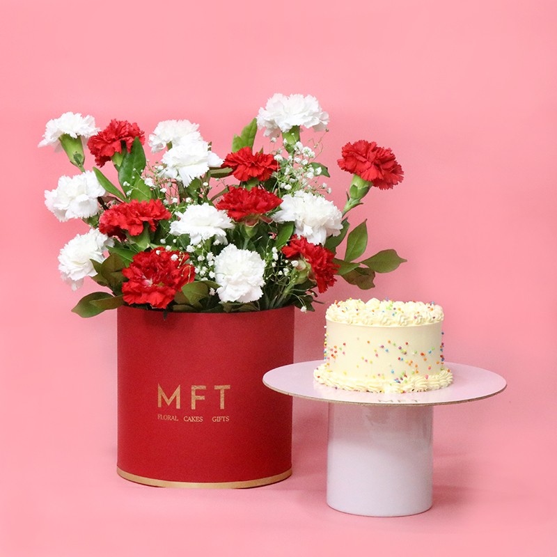 Elegant Carnation Box N Mini Vanilla Cake