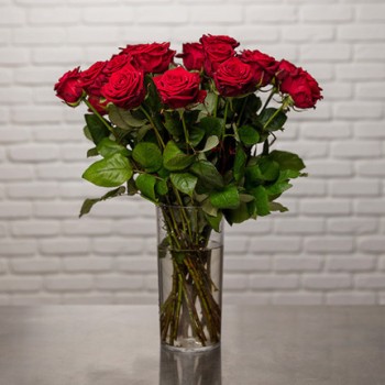 Bouquet Of Tall Red Roses Roses