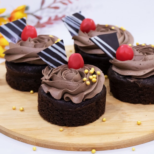 Set of 4 Chocolate Cupcakes