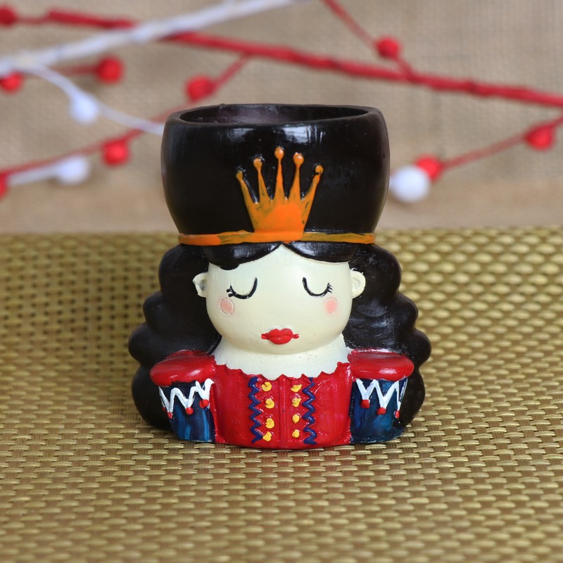 Flawless Queen Planter