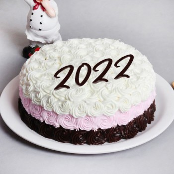 2022 New Year Rose Swirl Cake