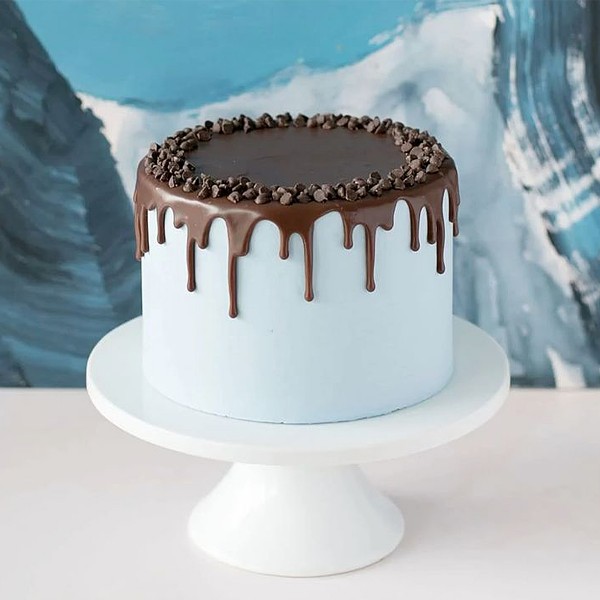Creamy Chocolate Chip Cake