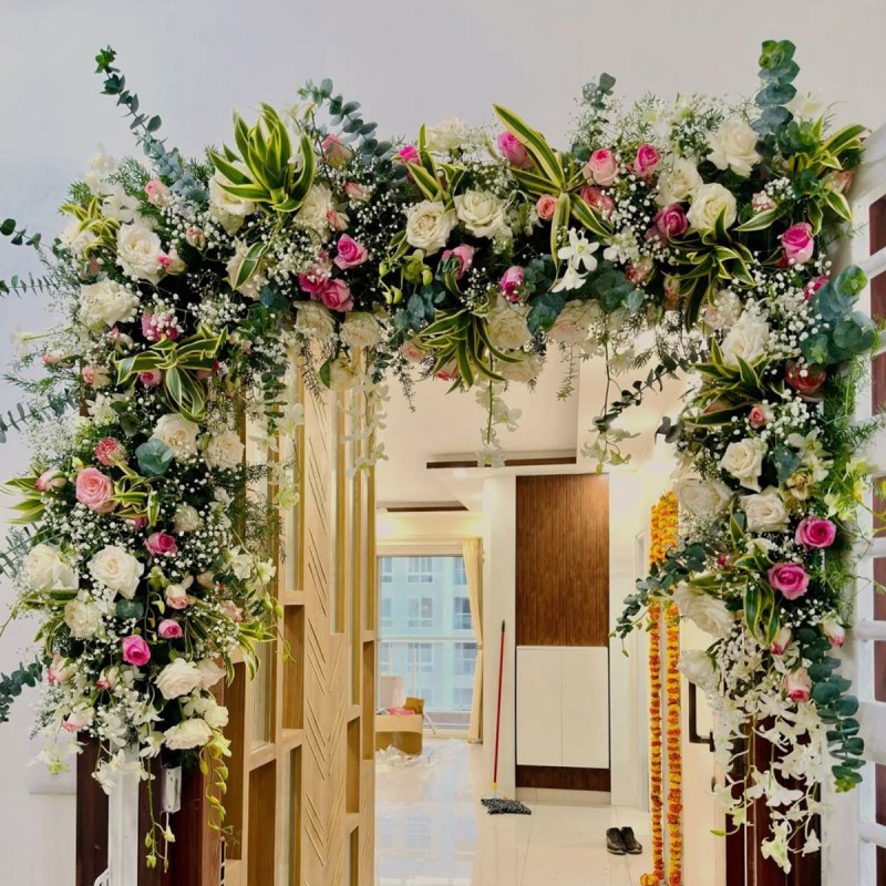 Modern Office Flower Display