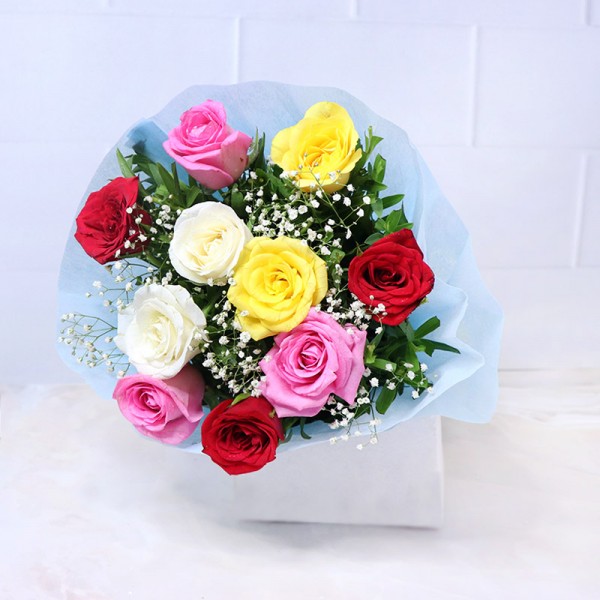 10 Mixed Roses Bunch in Cellophane Packing